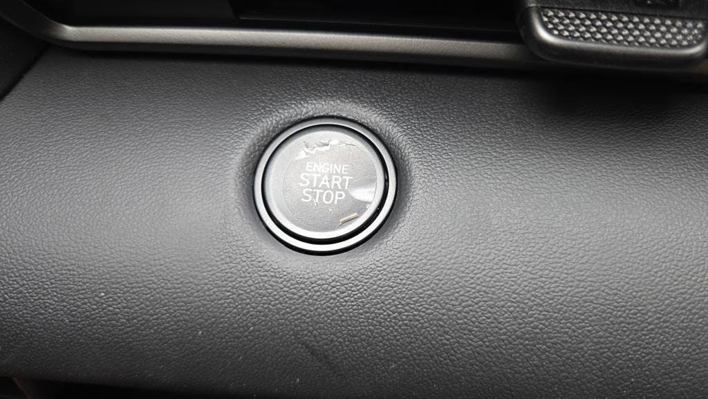 New 2026 Hyundai Elantra Sport FWD image 16