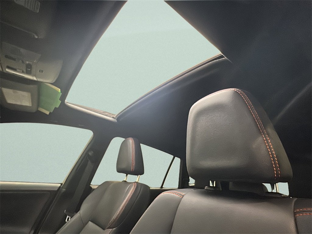 Used 2016 Toyota RAV4 SE image 11