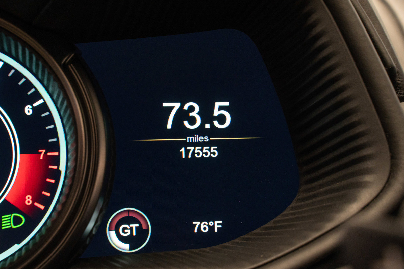 Used 2018 Aston Martin DB11 V12 RWD image 40