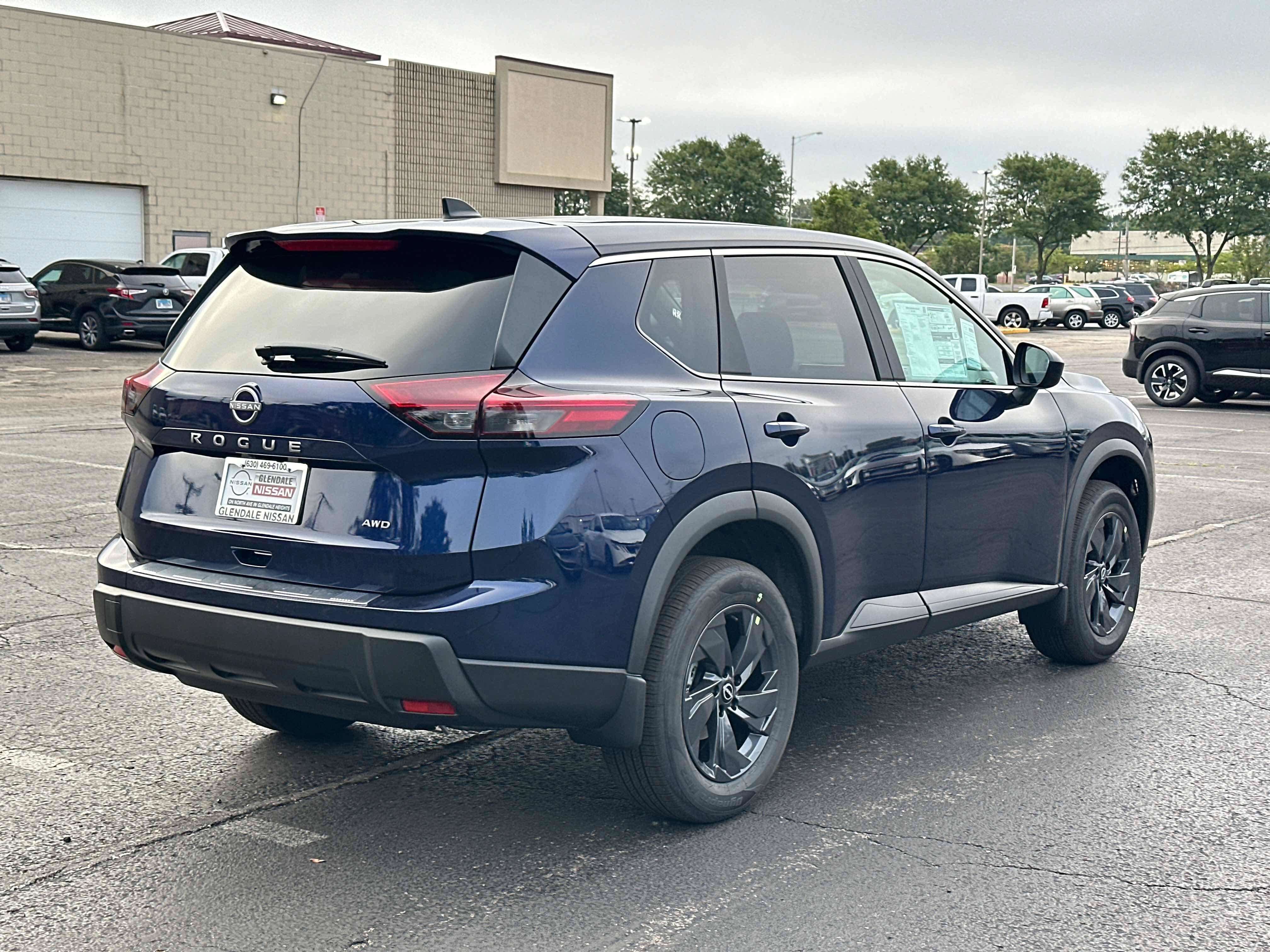 New 2026 Nissan Rogue SV w/ Cold Weather Package AWD/4WD image 4