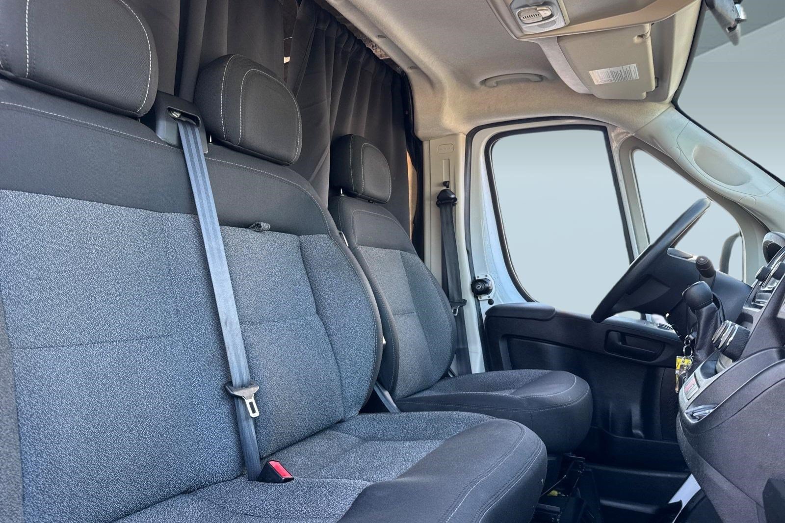 Used 2021 RAM ProMaster 2500 w/ Convenience Group FWD image 28