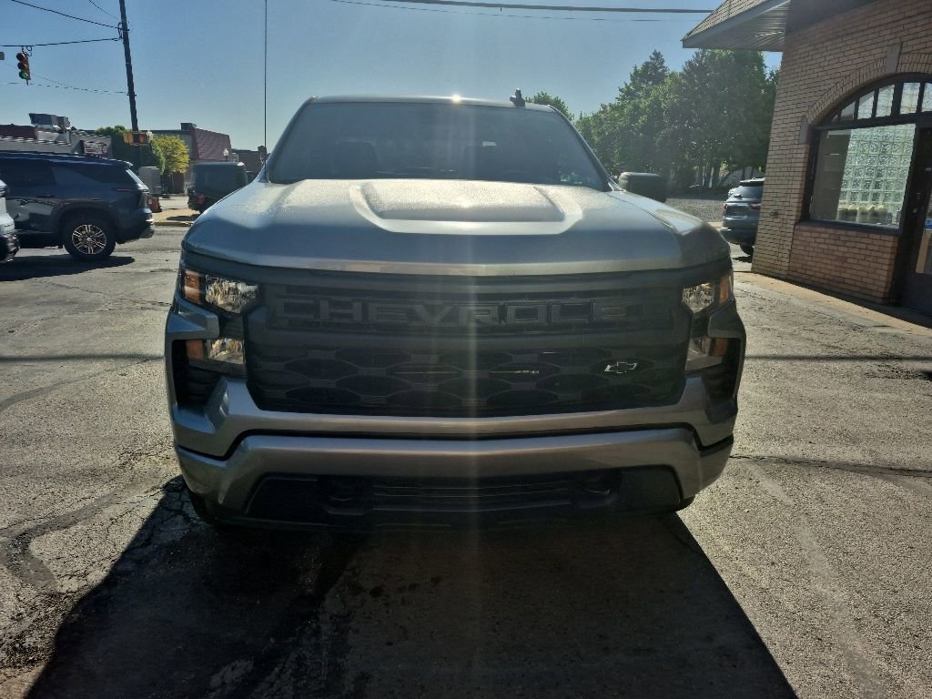 Used 2024 Chevrolet Silverado 1500 Custom w/ Turbomax Blackout Package AWD/4WD video 2
