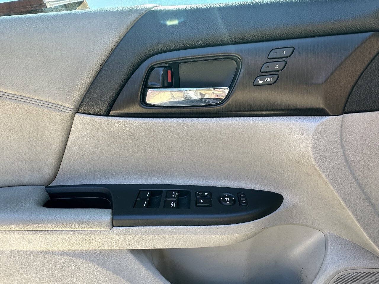 Used 2014 Honda Accord EX-L image 10