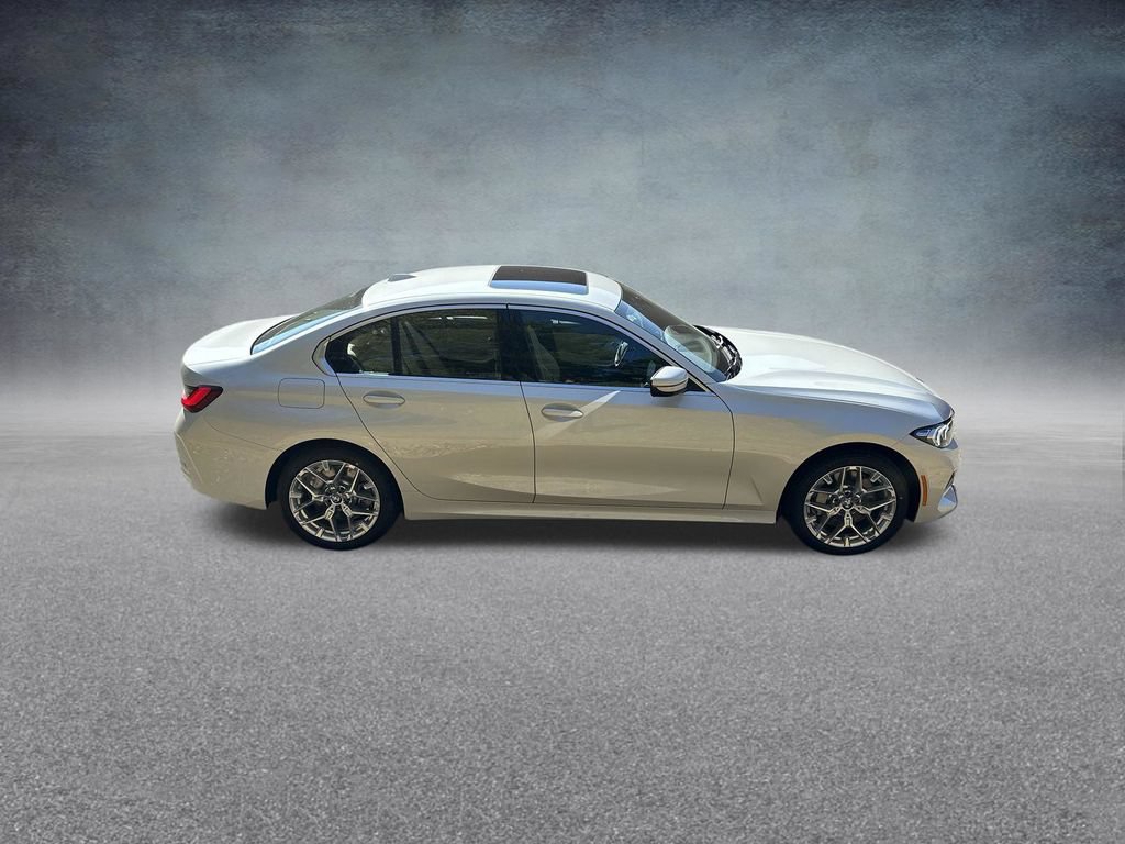 Used 2026 BMW 330i xDrive Sedan AWD/4WD image 10