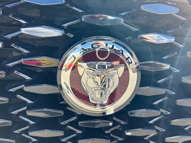 Certified 2023 Jaguar F-PACE R-Dynamic S image 10