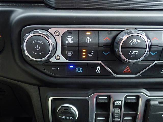 Used 2023 Jeep Wrangler Unlimited w/ Cold Weather Group AWD/4WD image 19