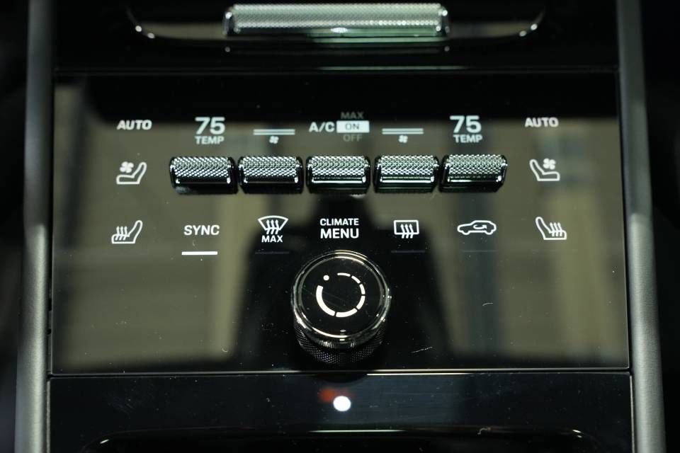 New 2026 Porsche Cayenne S image 23