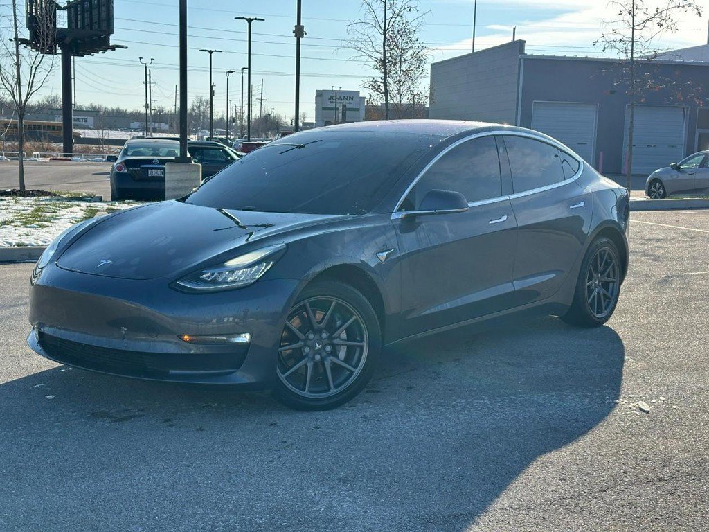 Used 2018 Tesla Model 3 Mid Range