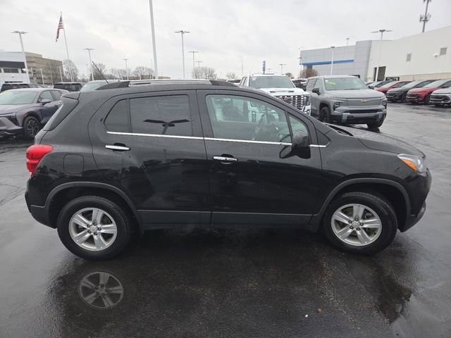 Used 2020 Chevrolet Trax LT w/ LT Convenience Package image 15
