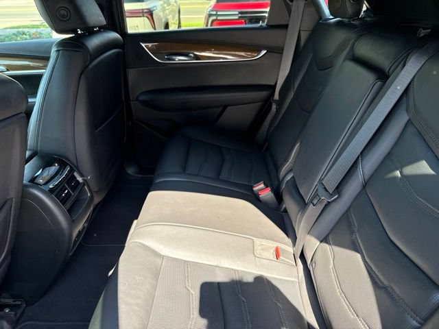 Used 2017 Cadillac XT5 Platinum w/ Driver Assist Package AWD/4WD image 14