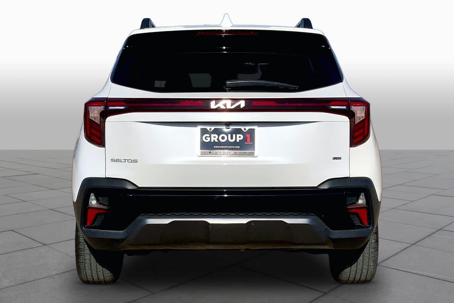 Used 2024 Kia Seltos X-Line AWD/4WD image 5