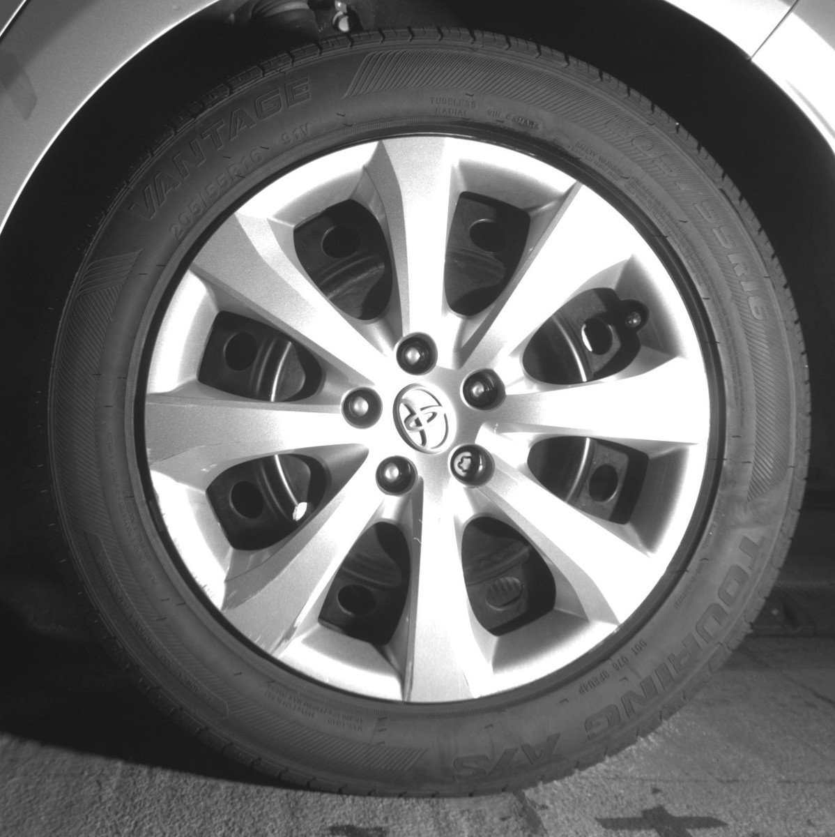 Used 2025 Toyota Corolla LE FWD image 14