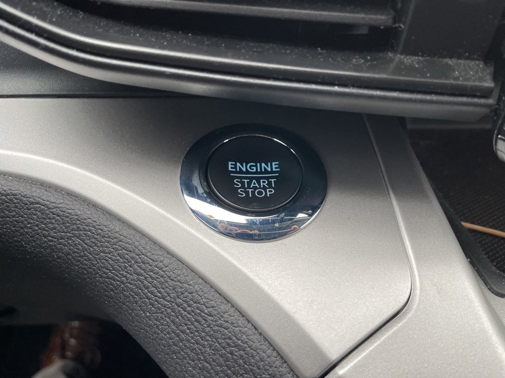 Used 2022 Ford Explorer XLT w/ Class IV Trailer Tow Package image 18