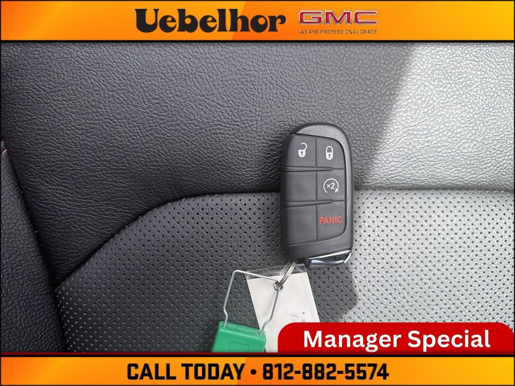 Used 2023 Jeep Compass Limited AWD/4WD image 32