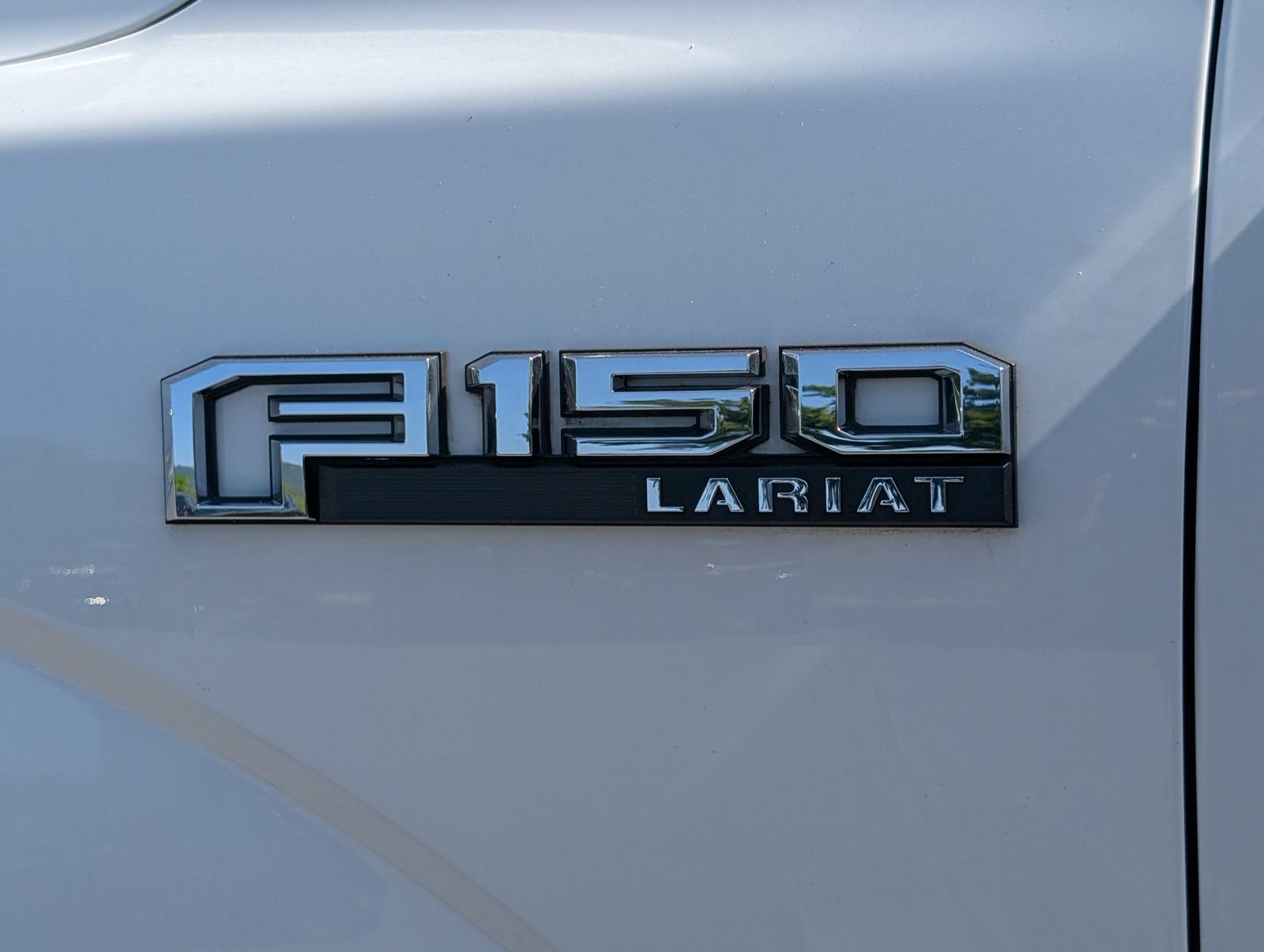 Used 2020 Ford F150 Lariat w/ Equipment Group 502A Luxury AWD/4WD image 6
