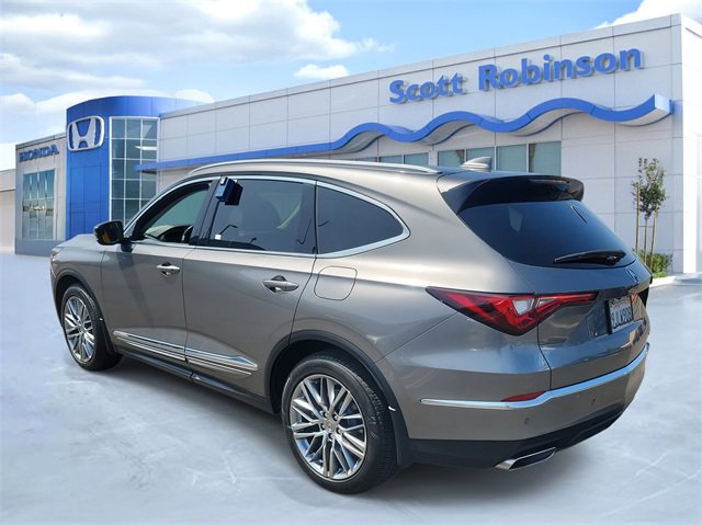 Used 2024 Acura MDX SH-AWD w/ Advance Package image 3