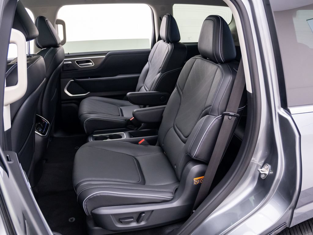 New 2027 INFINITI QX80 Luxe w/ Cargo Package AWD/4WD image 16