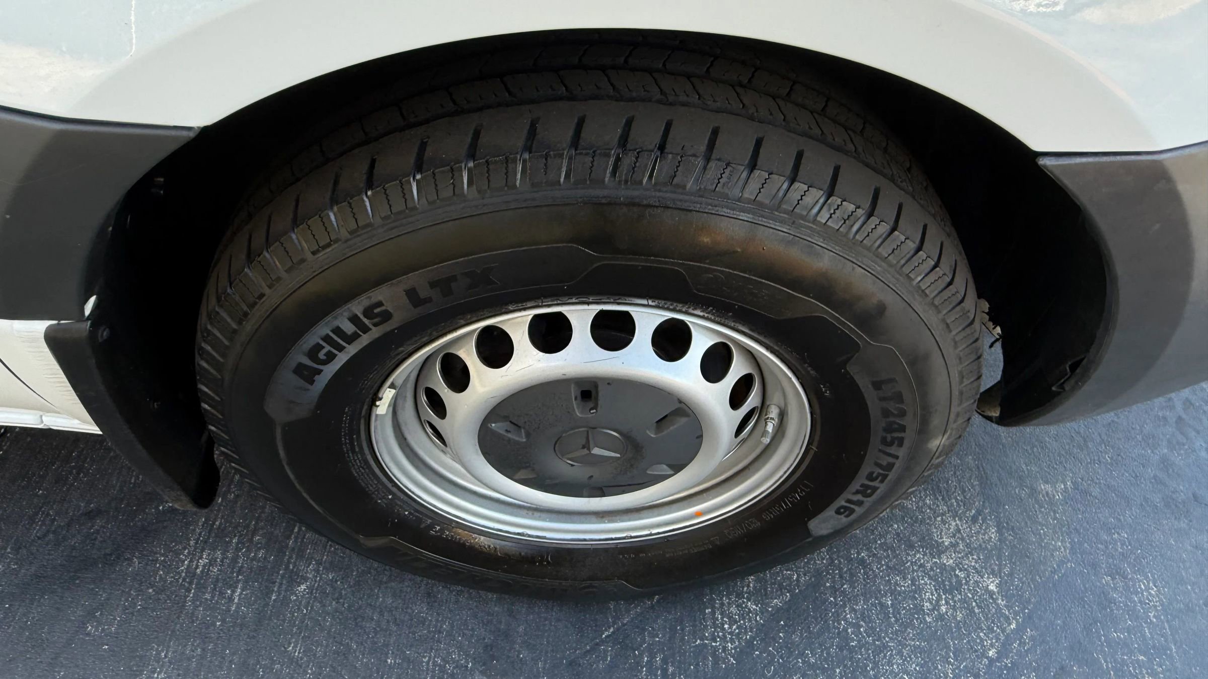 Used 2022 Mercedes-Benz Sprinter 2500 image 22