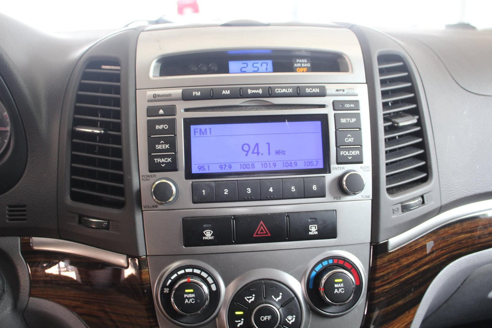 Used 2012 Hyundai Santa Fe GLS AWD/4WD image 10