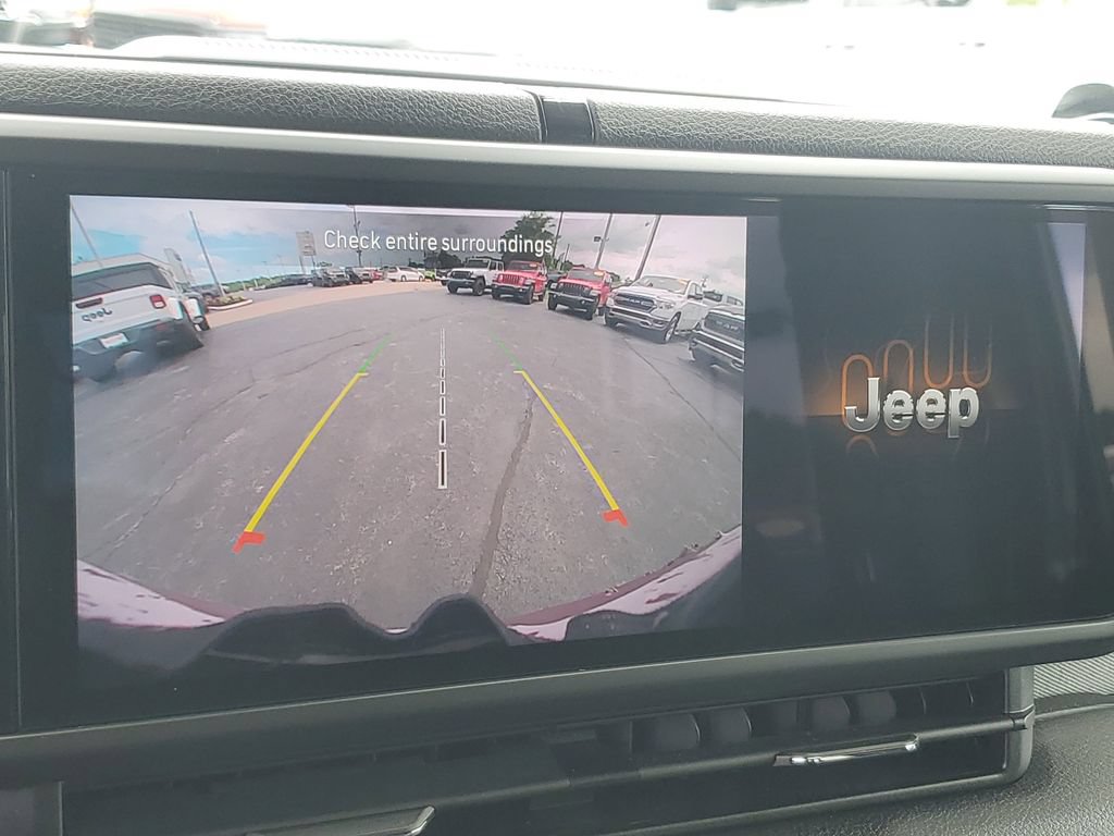 Certified 2024 Jeep Wrangler Sport AWD/4WD image 22