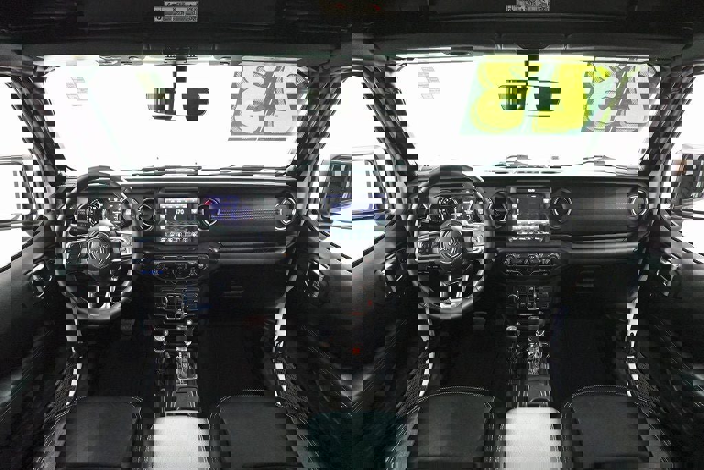 Used 2023 Jeep Wrangler Unlimited Sahara image 6