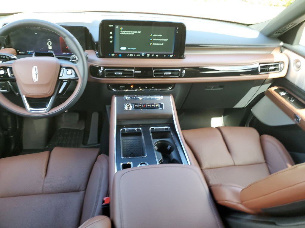 New 2026 Lincoln Aviator Reserve w/ Luxury Package RWD image 15