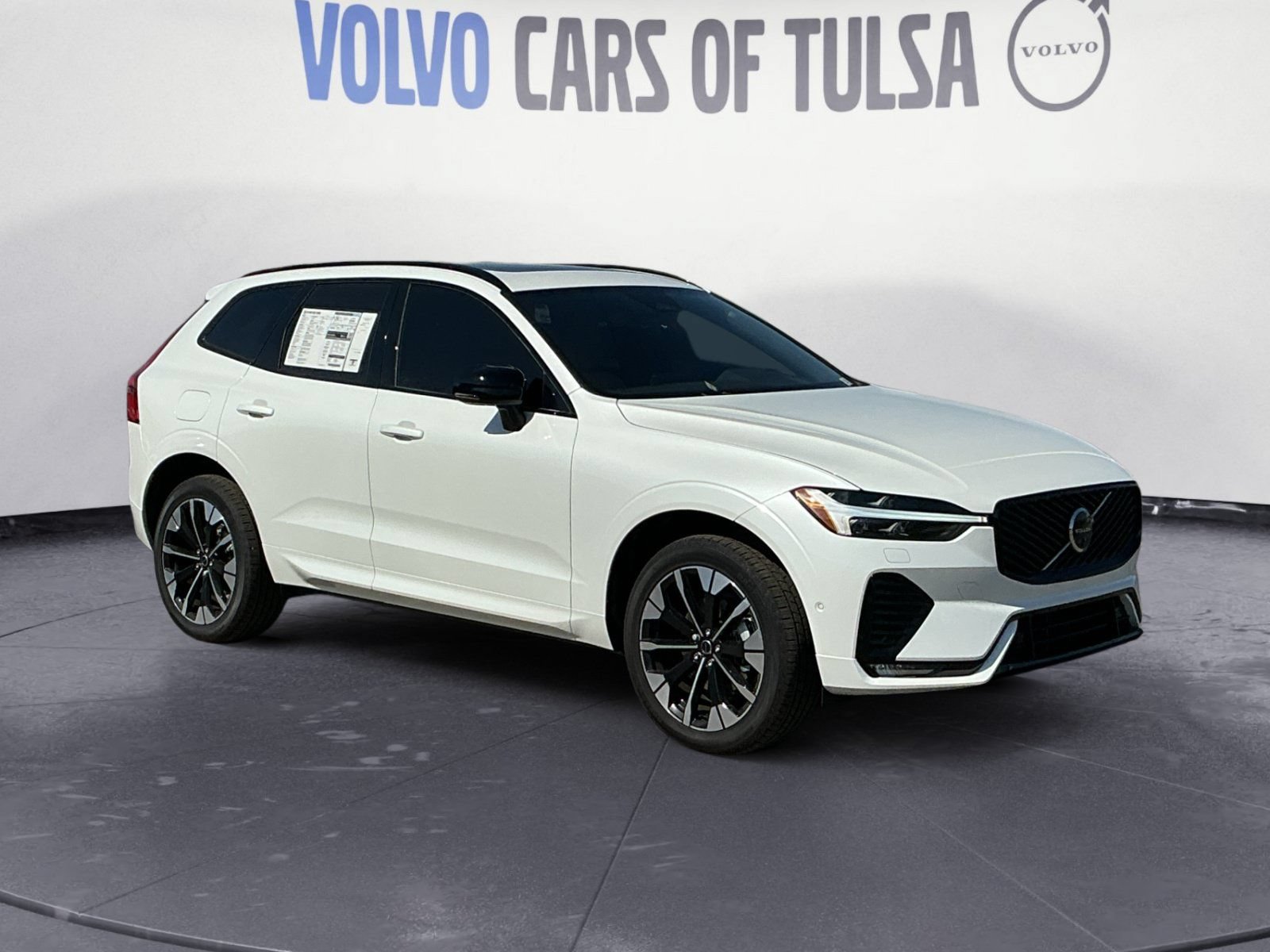 New 2026 Volvo XC60 B5 Plus w/ Protection Package Premier AWD/4WD image 7