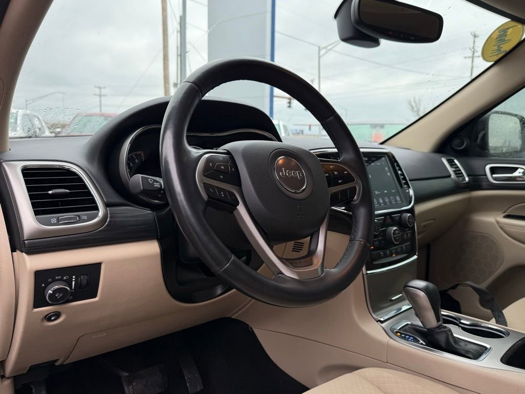 Used 2022 Jeep Grand Cherokee Laredo E w/ Security & Convenience Group image 11