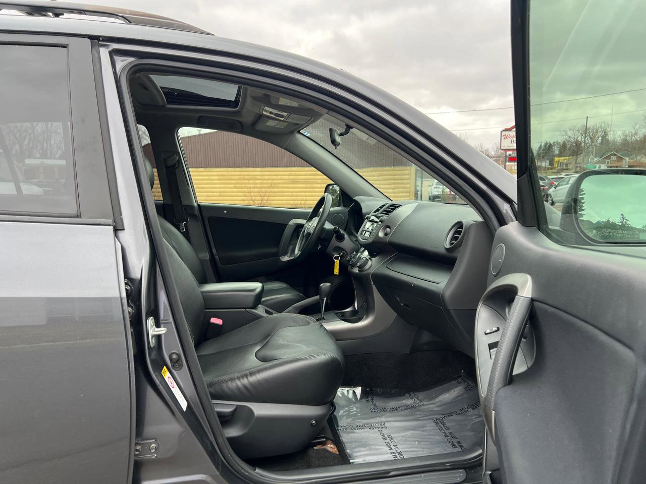 Used 2010 Toyota RAV4 Sport AWD/4WD image 36