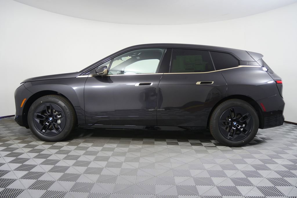 New 2026 BMW iX xDrive45 image 6
