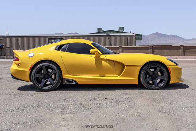 Used 2014 SRT Viper SRT-10 w/ Grand Touring Package RWD image 9