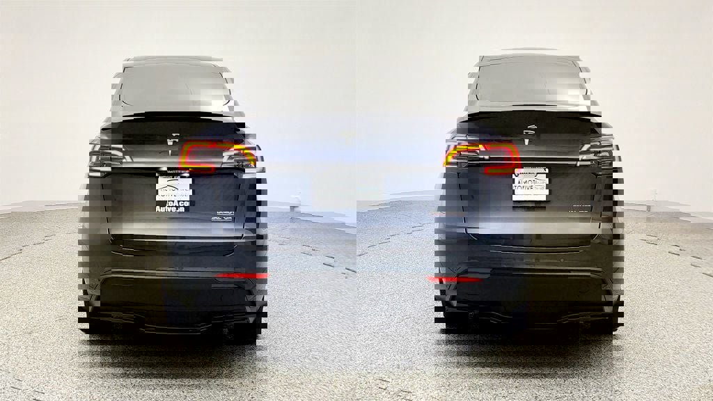 Used 2022 Tesla Model Y Performance image 6