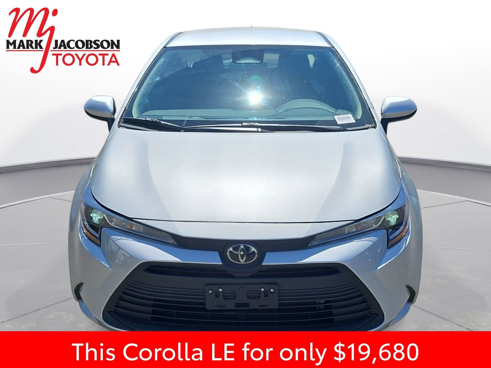 Used 2024 Toyota Corolla LE FWD image 3