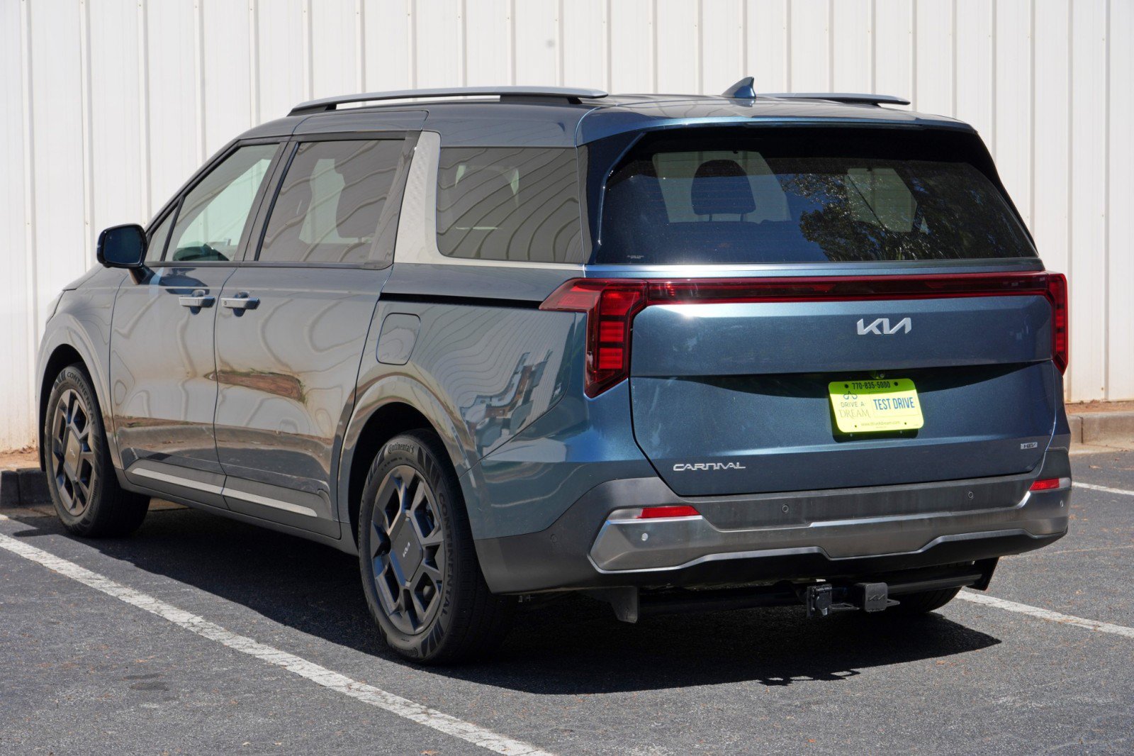 Used 2025 Kia Carnival SX FWD image 58