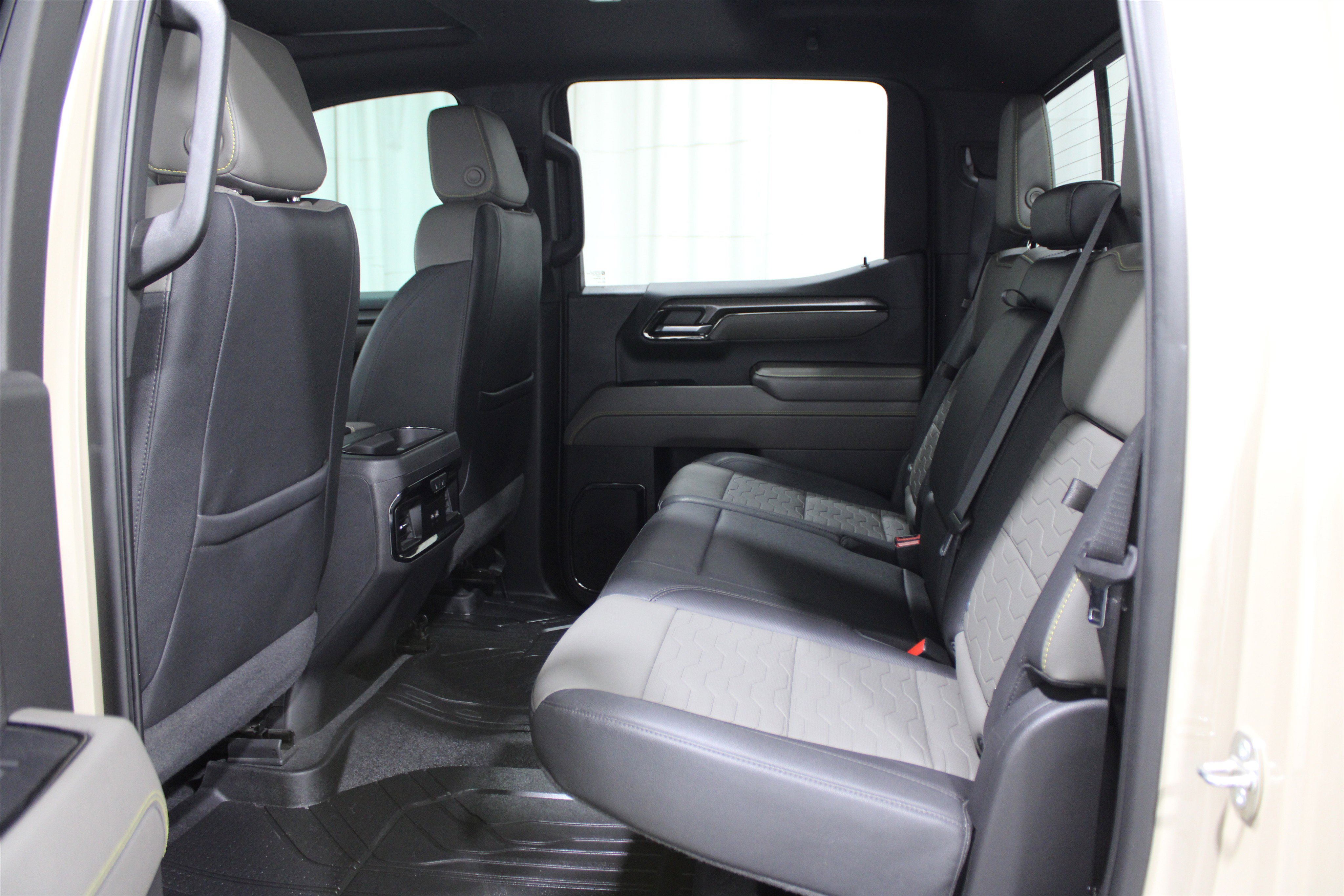 Used 2023 Chevrolet Silverado 1500 ZR2 image 27