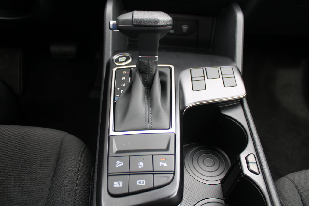 New 2027 Kia Sportage LX FWD image 32
