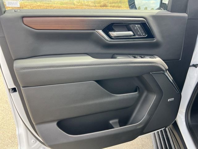 New 2026 GMC Yukon XL Denali w/ Sun & Power Step Package RWD image 10