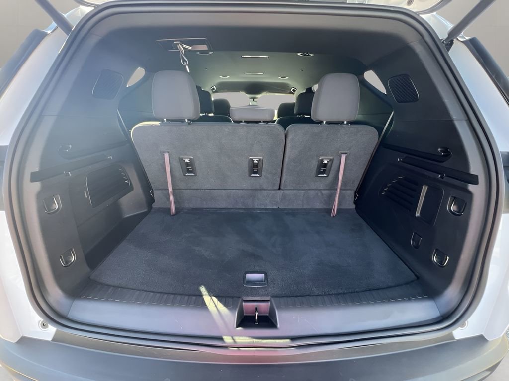 Certified 2025 Chevrolet Traverse LT image 25
