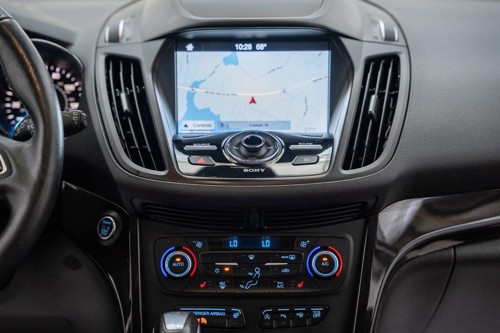 Used 2019 Ford Escape Titanium image 23