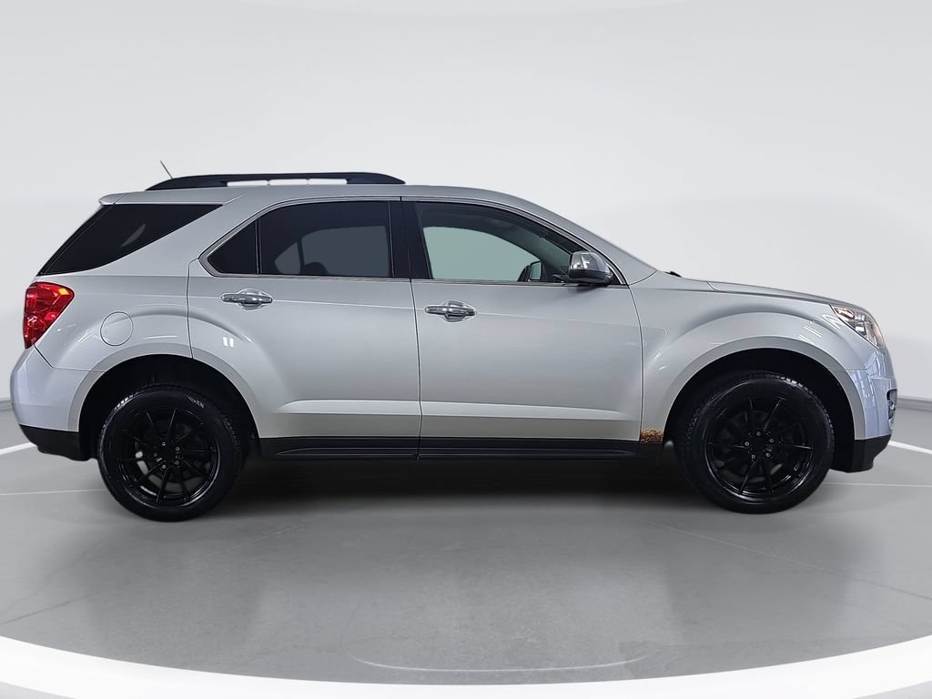 Used 2015 Chevrolet Equinox LT w/ Chrome Appearance Package AWD/4WD image 2