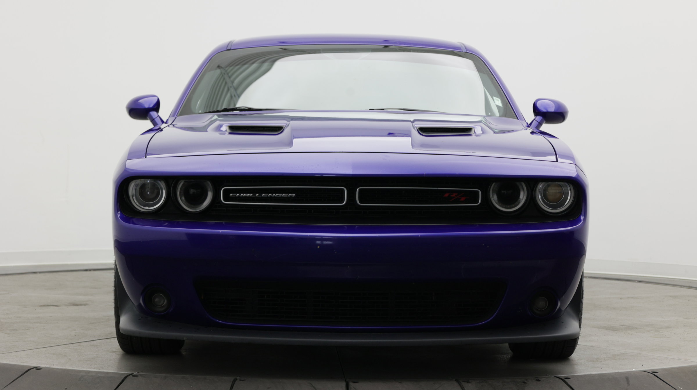 Used 2018 Dodge Challenger R/T Scat Pack RWD image 2