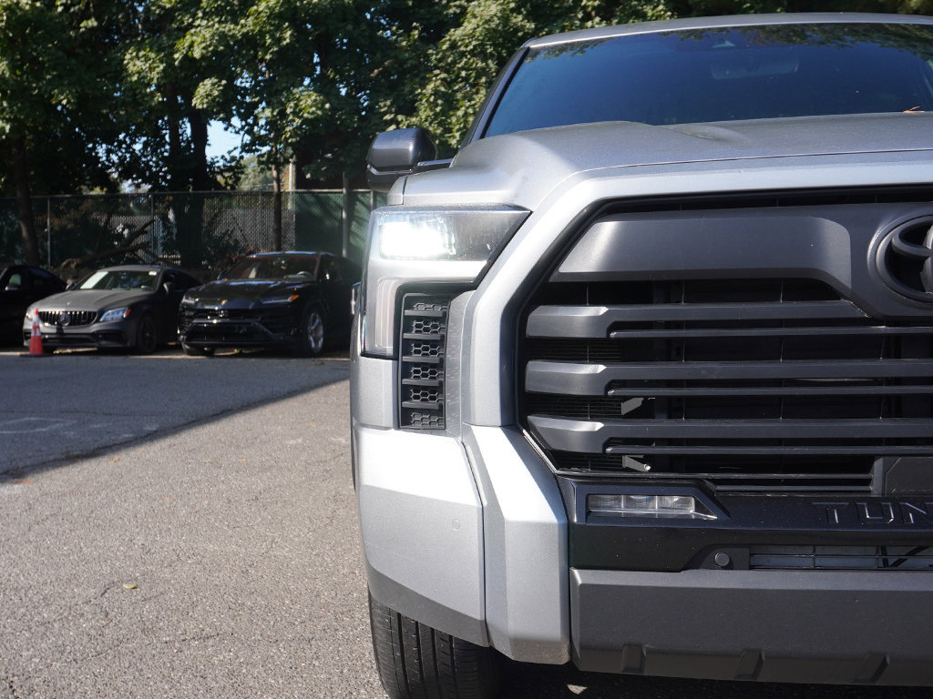 Used 2025 Toyota Tundra Limited AWD/4WD image 14