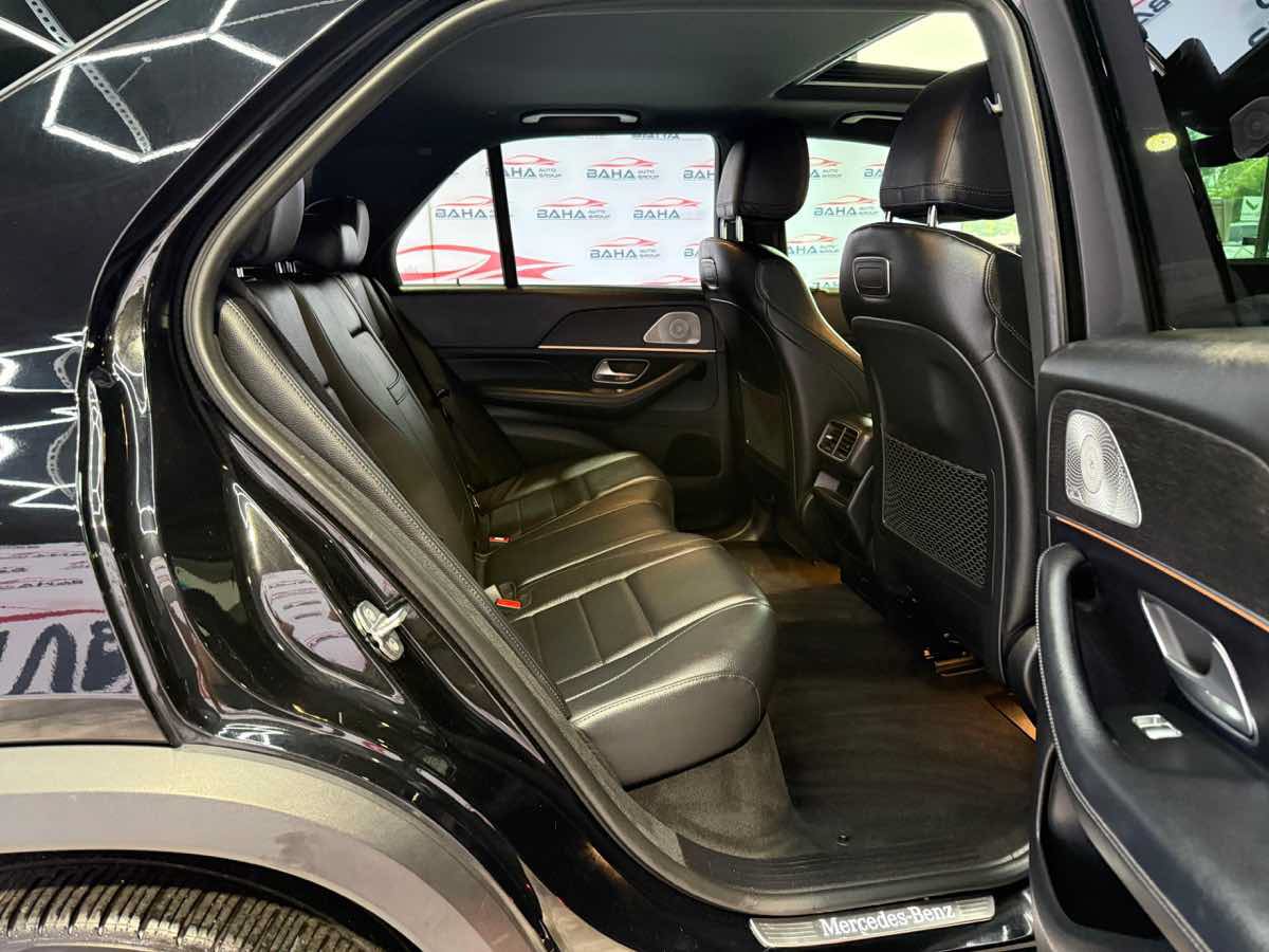 Used 2020 Mercedes-Benz GLE 350 4MATIC w/ Premium Package image 43