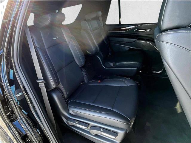 Used 2022 Cadillac Escalade Luxury image 29
