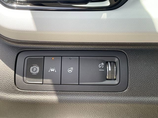 New 2027 Chevrolet Bolt LT w/ Comfort Package FWD image 17