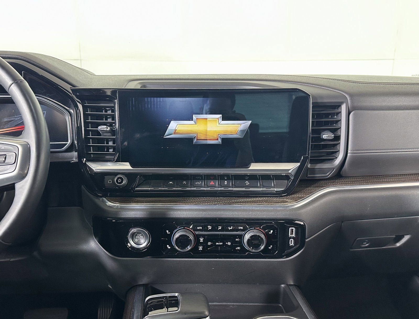 Certified 2023 Chevrolet Silverado 1500 RST AWD/4WD image 22