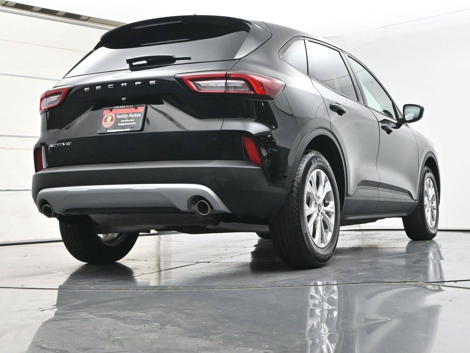Used 2025 Ford Escape Active FWD image 31