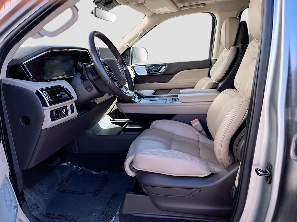 Used 2024 Lincoln Navigator Reserve AWD/4WD image 22