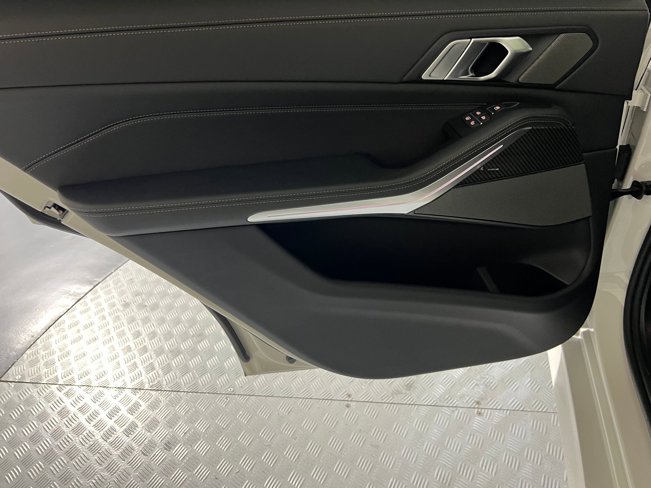 New 2026 BMW X7 M60i image 35