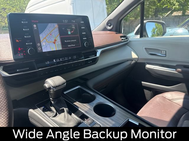 Used 2023 Toyota Sienna Platinum AWD/4WD image 18
